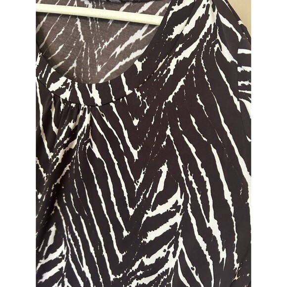 Susan Graver Printed Liquid Knit Top Size 3X Animal Print Brown Stretch - Picture 9 of 9
